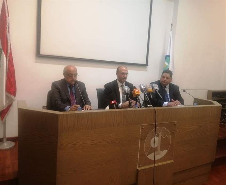 وزير الصحة  التقى وأبو شرف مديري مستشفيات كسروان: دخلنا في مرحلة تحد جديد بفتح المطار ولبنان الأقل ضررا للسلامة العامة