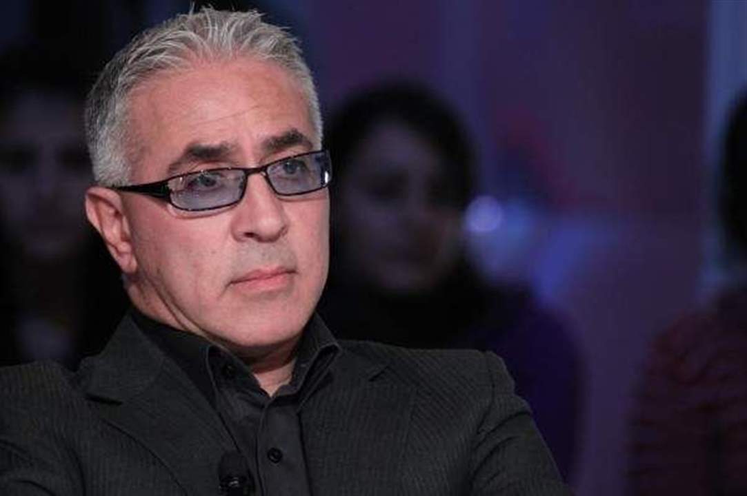 ميشال أبو سليمان يفاجئ الجميع ويأكل من القمامة والسبب؟ 