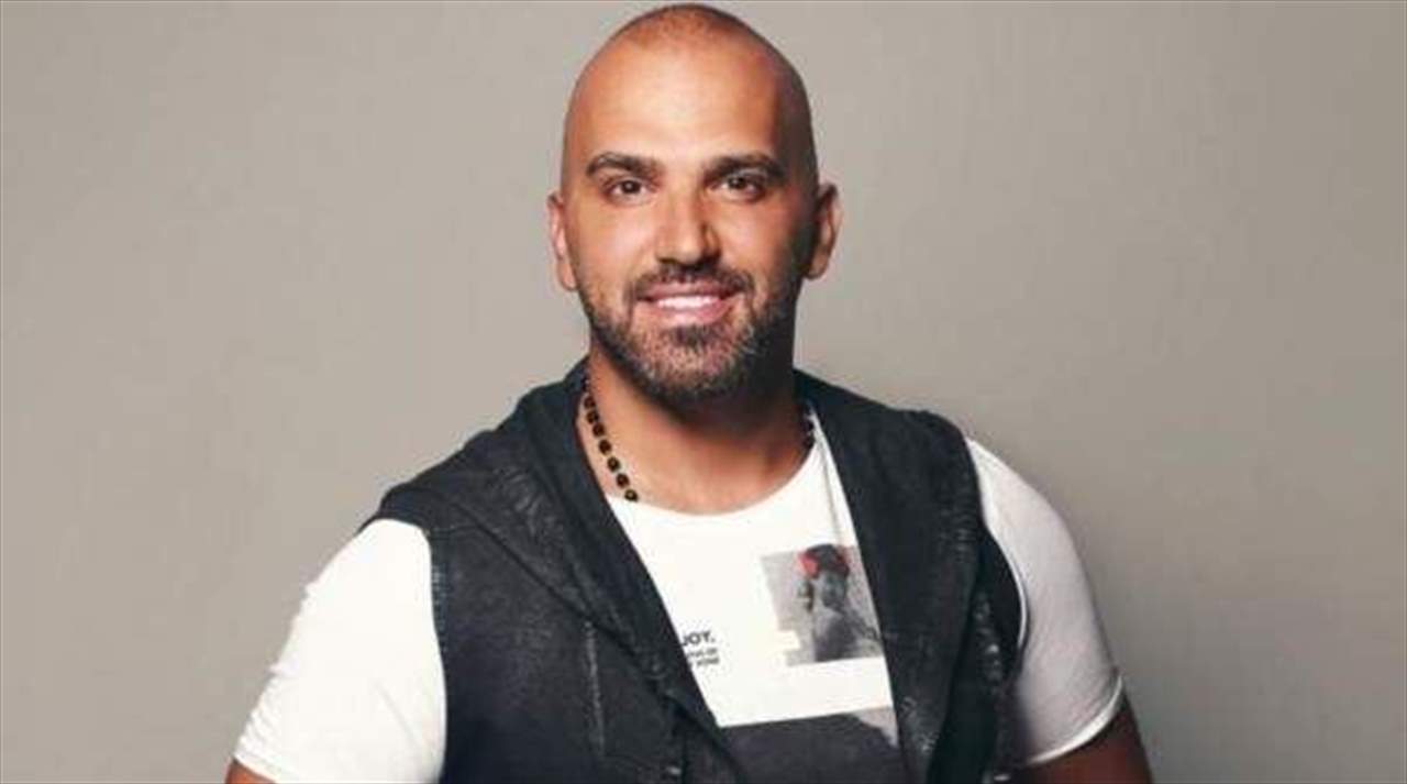 ناجي أسطا يغنّي زكي ناصيف " يا عاشقة الورد " ويبدع بـ أقرب شخص و كذابة انت و قصة وطن لـ لبنان