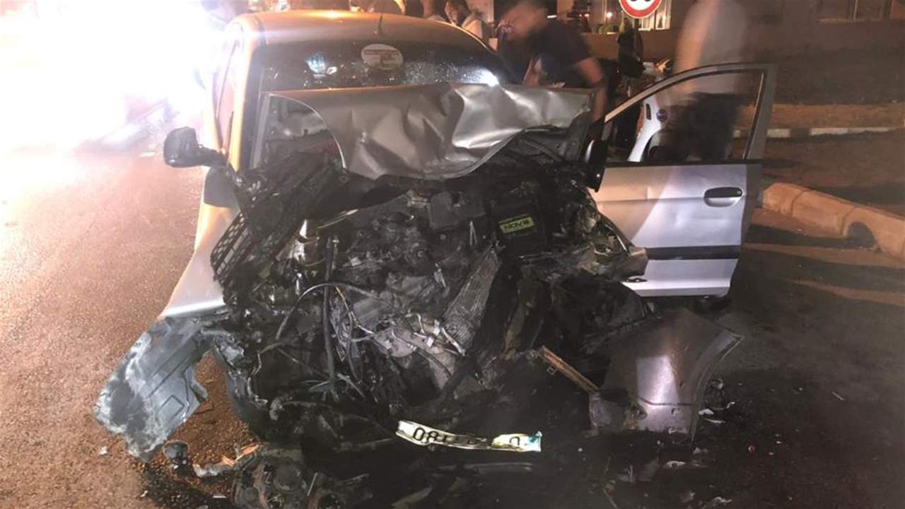  جريح في حادث سير مروع بين ثلاث سيارات على طريق مجدليون شرق صيدا