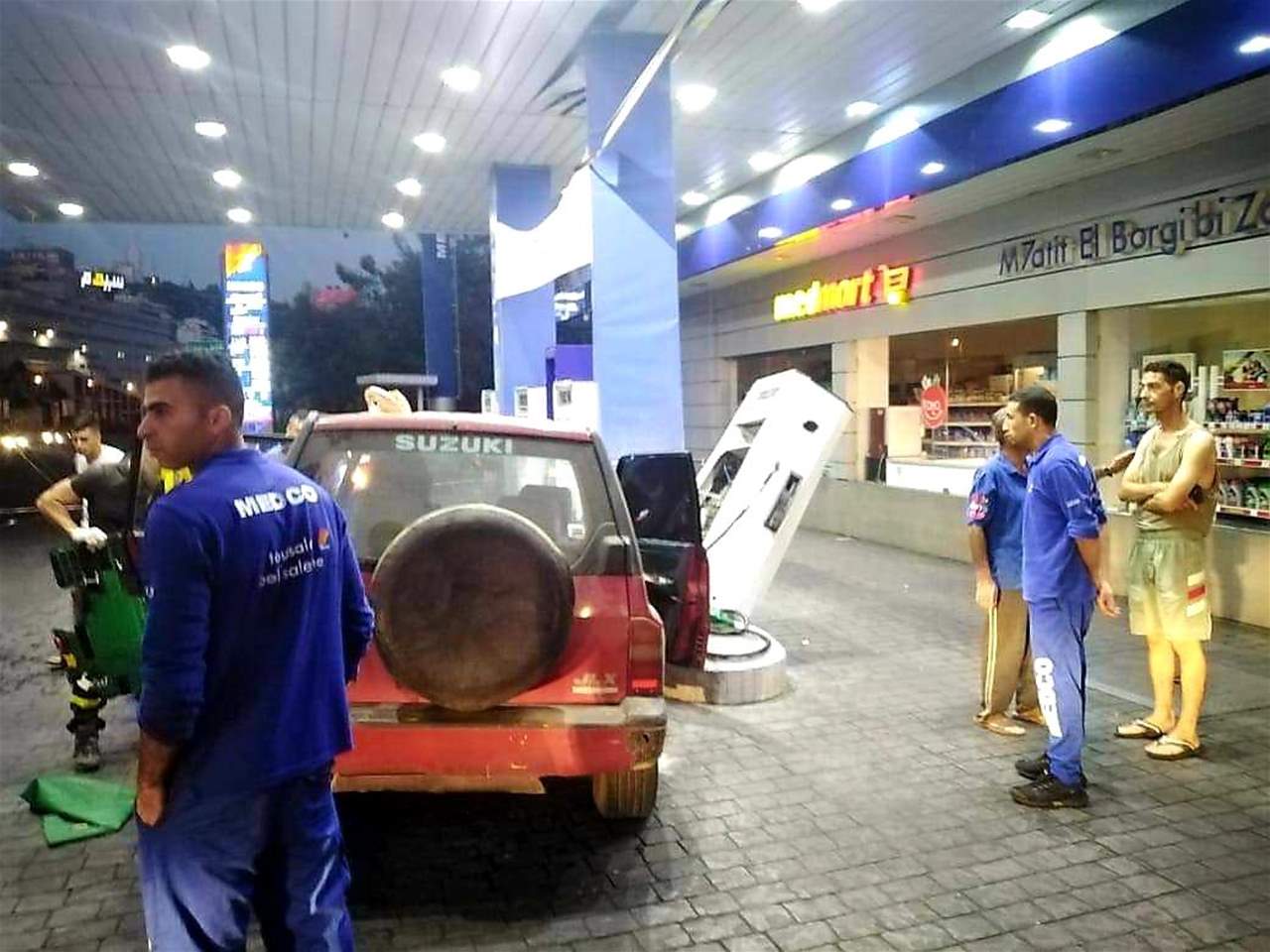 4 جرحى في حادثي سير في زوق مصبح ونهر الكلب