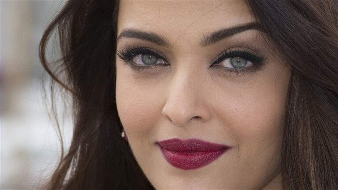 إصابة نجمة بوليوود آيشواريا راي وابنتها بفايروس كورونا