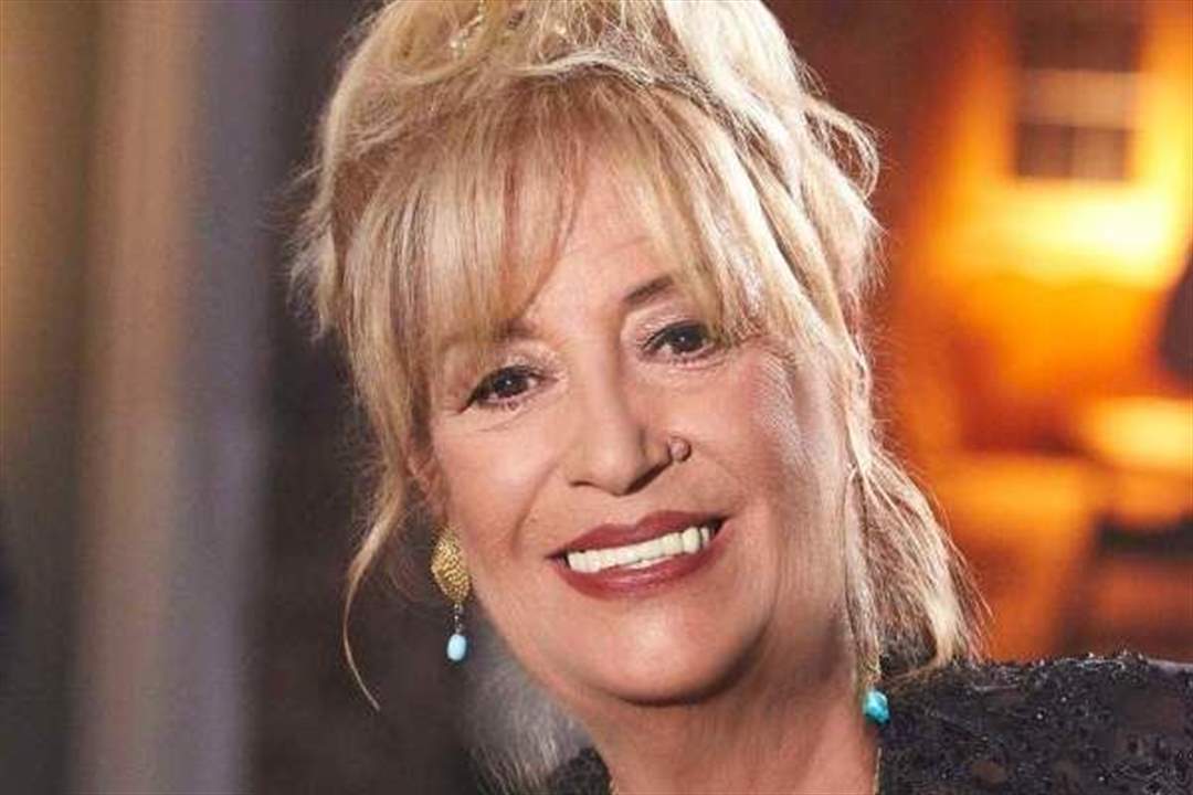 صورة قديمة لـ منى واصف تظهر كيف كانت في مرحلة شبابها 