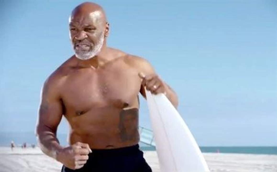 مايك تايسون يواجه القرش و"ديسكفري" .. القرش بخير !! 