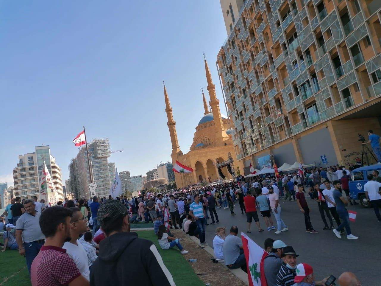 تظاهرات في ساحة الشهداء… "البديل موجود"