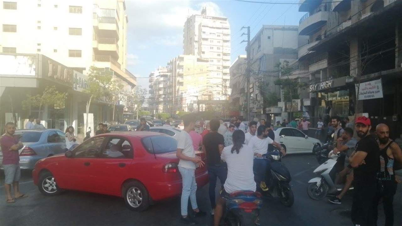 إقفال طرقات في صور احتجاجا على انقطاع الكهرباء