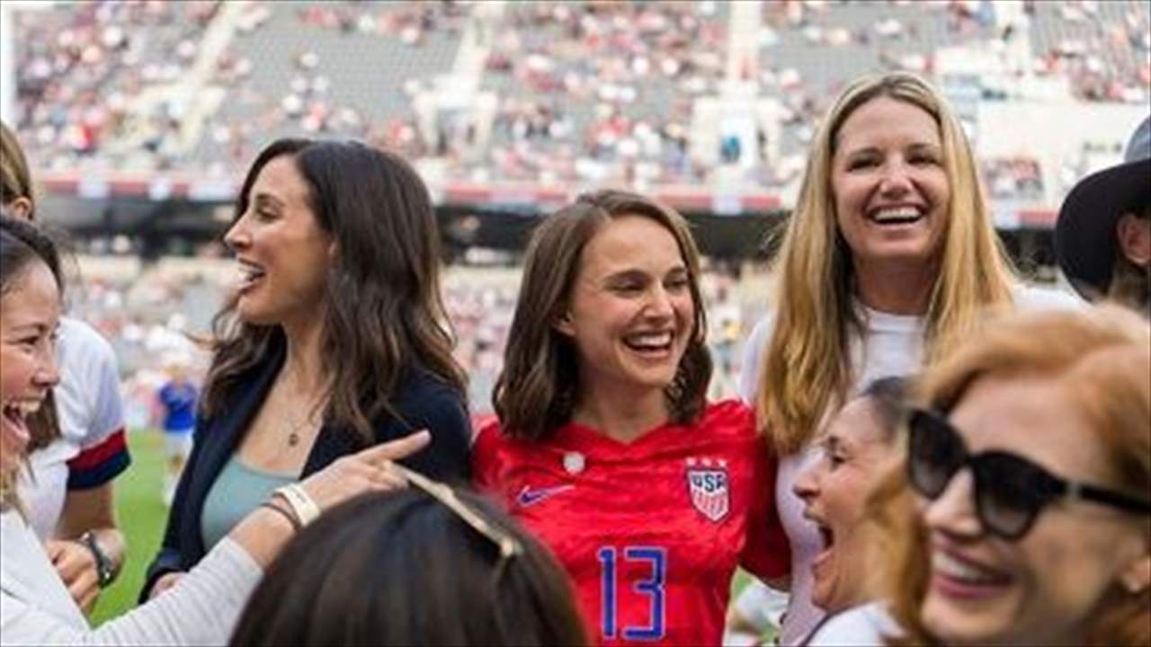 نجمات هوليود ورياضيّات شهيرات يؤسسن نادياً لكرة القدم