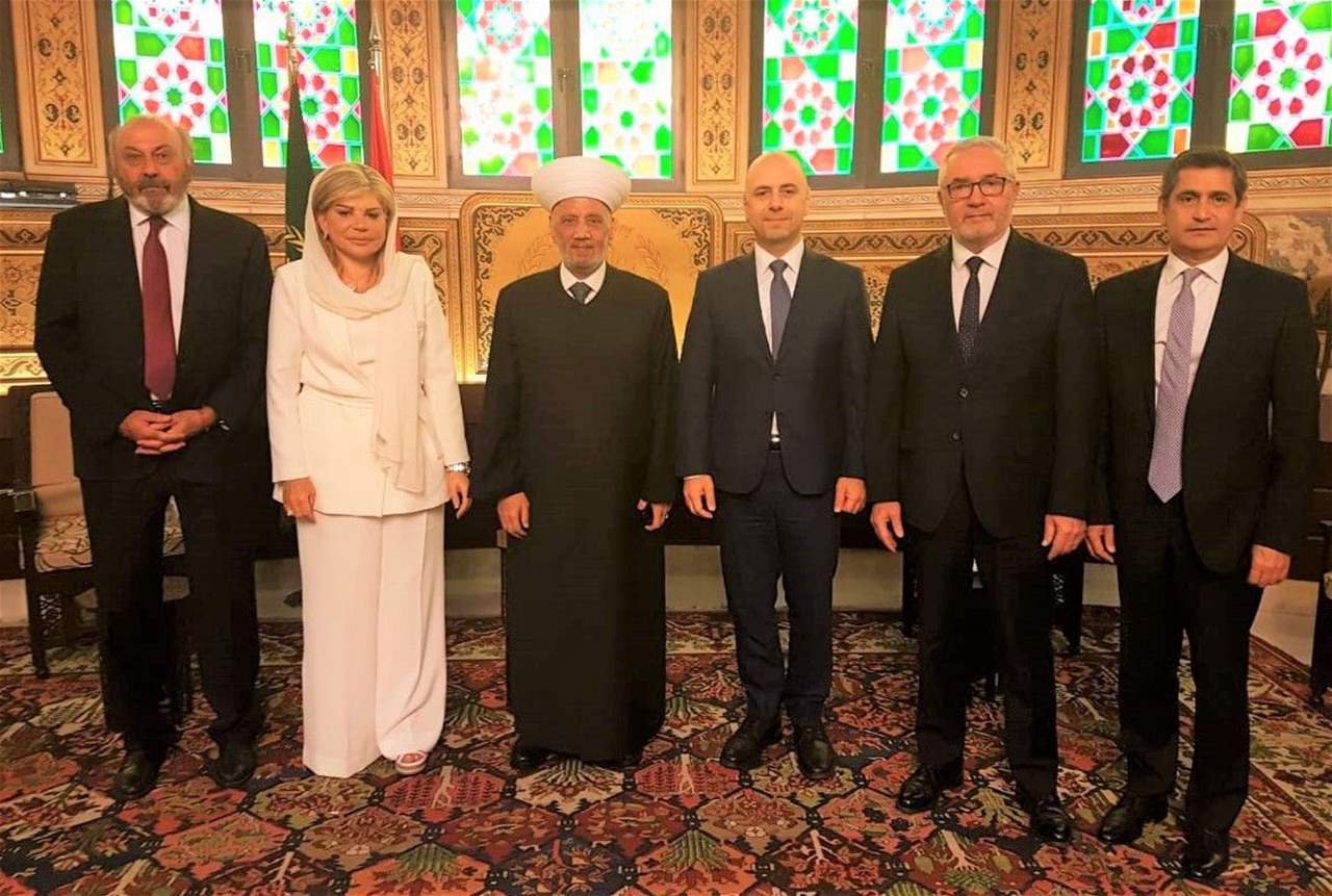 وفد من "القوات" زار دريان في دار الفتوى..  حاصباني: نمر في ظروف صعبة ومفهوم الحياد واسع جدا وقابل للنقاش