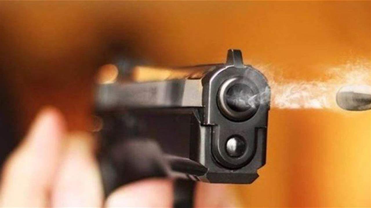  اصابة سوري بجروح بعد اطلاق مجهولين النار عليه عند اطراف طليا