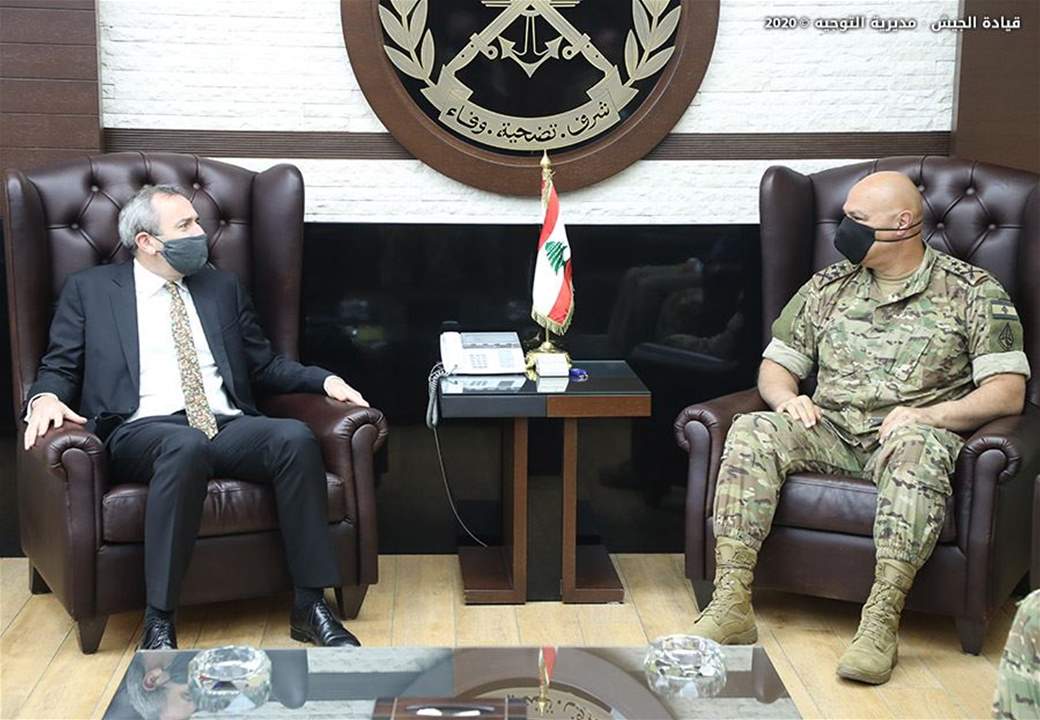 قائد الجيش استقبل السفير البريطاني في لبنان 
