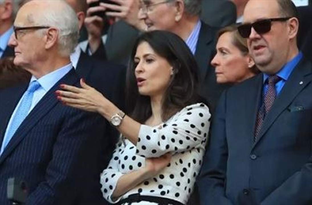 اتهام السيدة مارينا بإتباع طرق ملتوية لإتمام صفقة