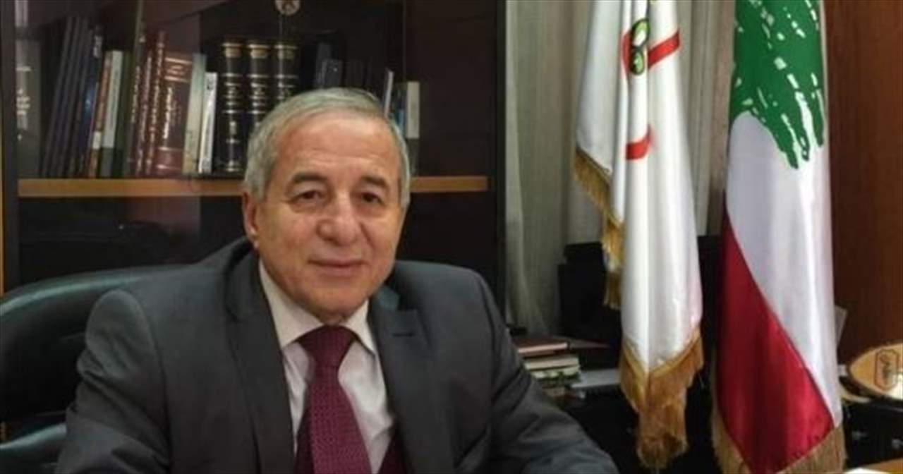  نقيب الصيادلة لحاصباني: لإدخال إصلاحات على السياسة الدوائية بدل القرارات الشعبوية