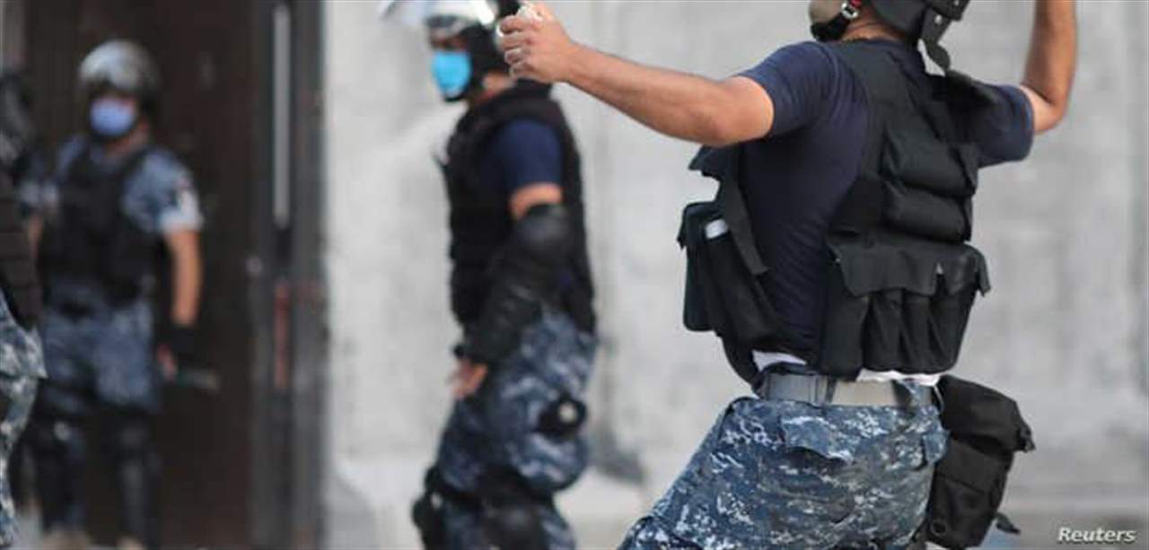  هيومن رايتس تتهم القوى الأمنية اللبنانية باستخدام "القوة الفتّاكة" ضدّ المتظاهرين