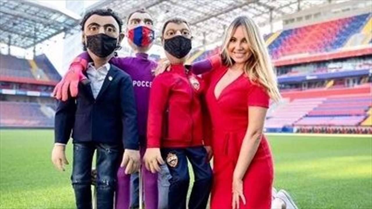 الإعلامية الجميلة تواجه جمهور موسكو المطالب برحيلها