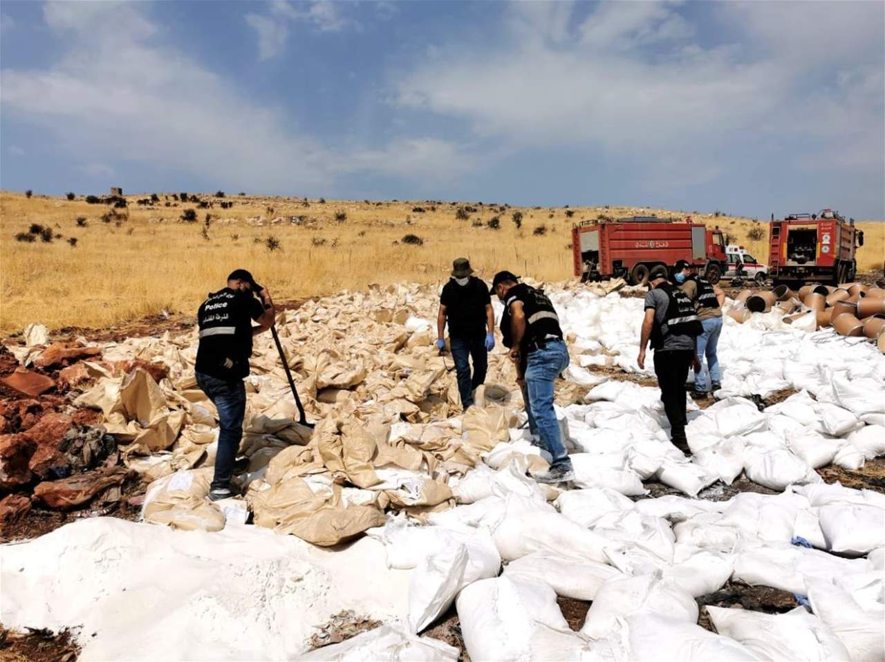 قوى الامن الداخلي اتلفت مواد تدخل في صناعة المخدرات