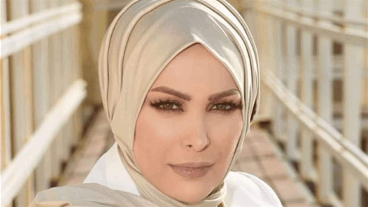 أمل حجازي ورسالة قاسية إلى "الأغنام يللي عنا بلبنان"