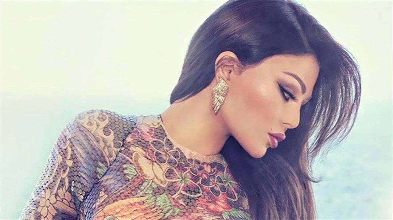 نجاة هيفا وهبي من الموت وممثل مصري يكشف التفاصيل 