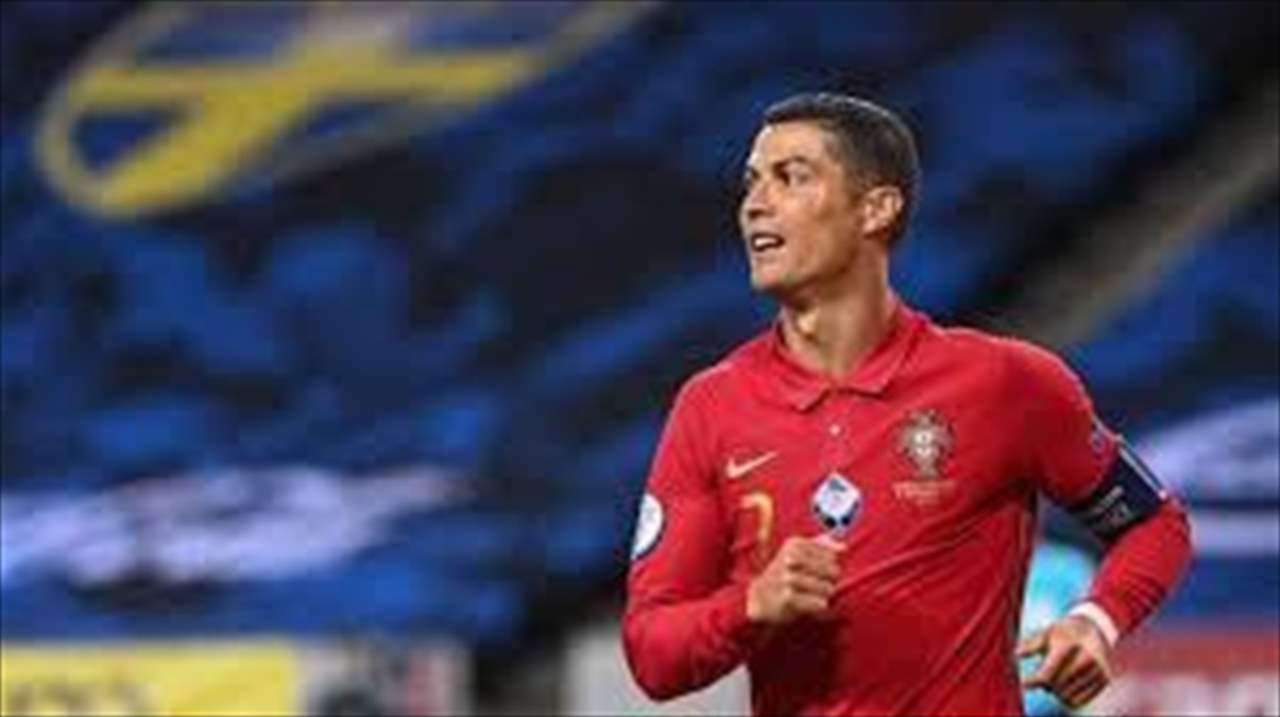 اصابة نجم كرة القدم البرتغالي كريستيانو رونالدو بفيروس كورونا
