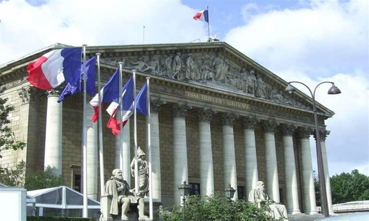 فرنسا للمسؤولين اللبنانيين:  لاختيار النهوض بدل الشلل والفوضى...
