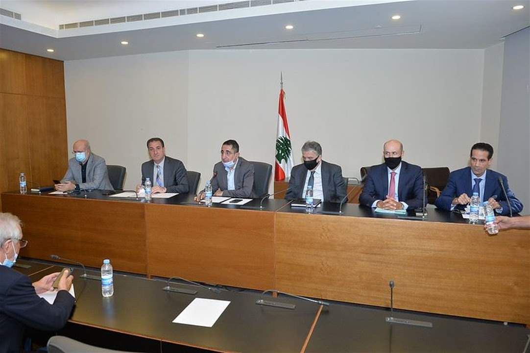 حسين الحاج حسن بعد اجتماع لجنة الاعلام والاتصالات: استلام الدولة لشركتي الخلوي في 23 و30 الحالي