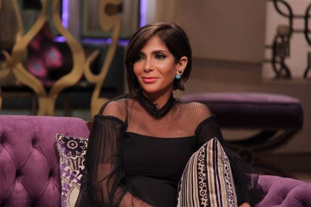 محمد صبحي يكشف عن صورة نادرة لـ منى زكي.. هل تغيرت كثيرا؟