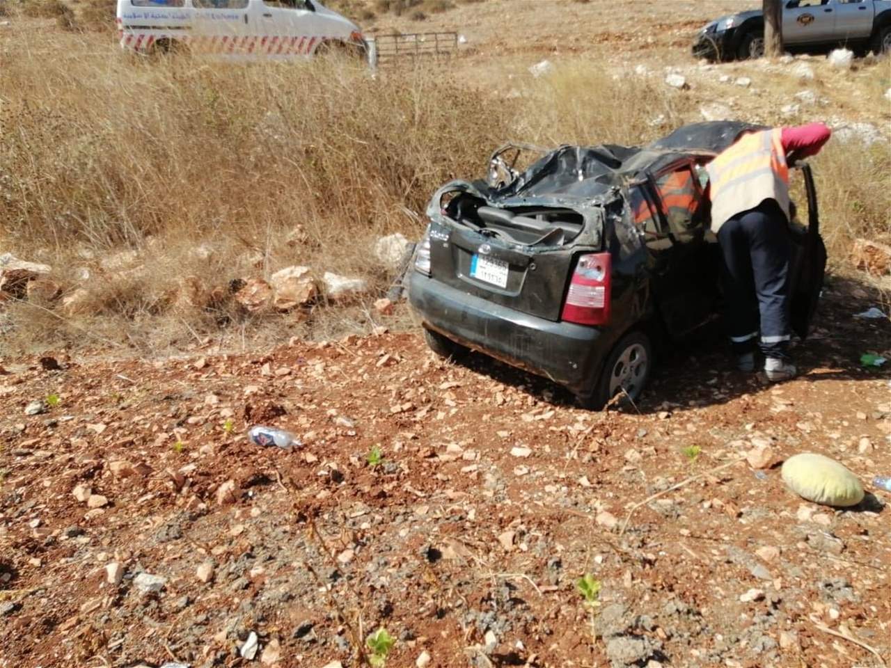 وفاة امرأة في انقلاب سيارة على طريق محمية وادي الحجير