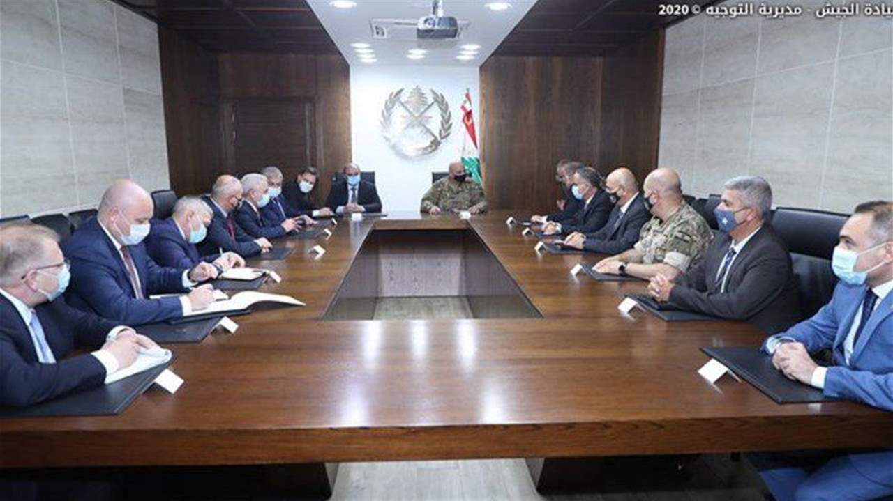 قائد الجيش يستقبل مبعوث الرئيس الروسي الخاص إلى سوريا