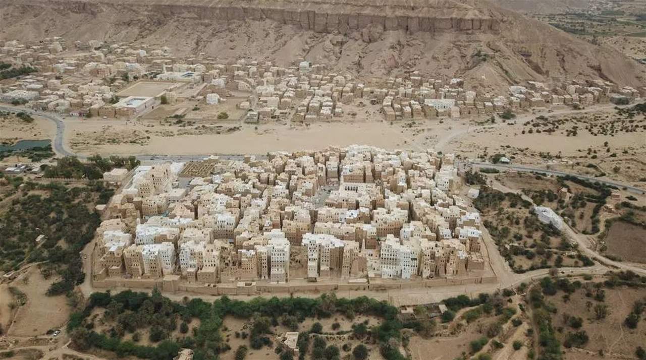 "منهاتن الصحراء" في اليمن ضحية للأمطار بعد نجاتها من الحرب