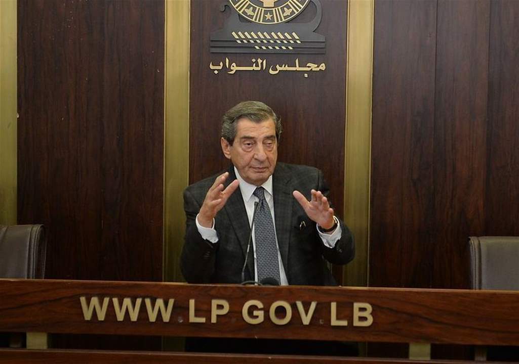 الفرزلي: من اين نعيش اذا رفعنا السرية المصرفية؟ فكروا في مصلحة لبنان العليا