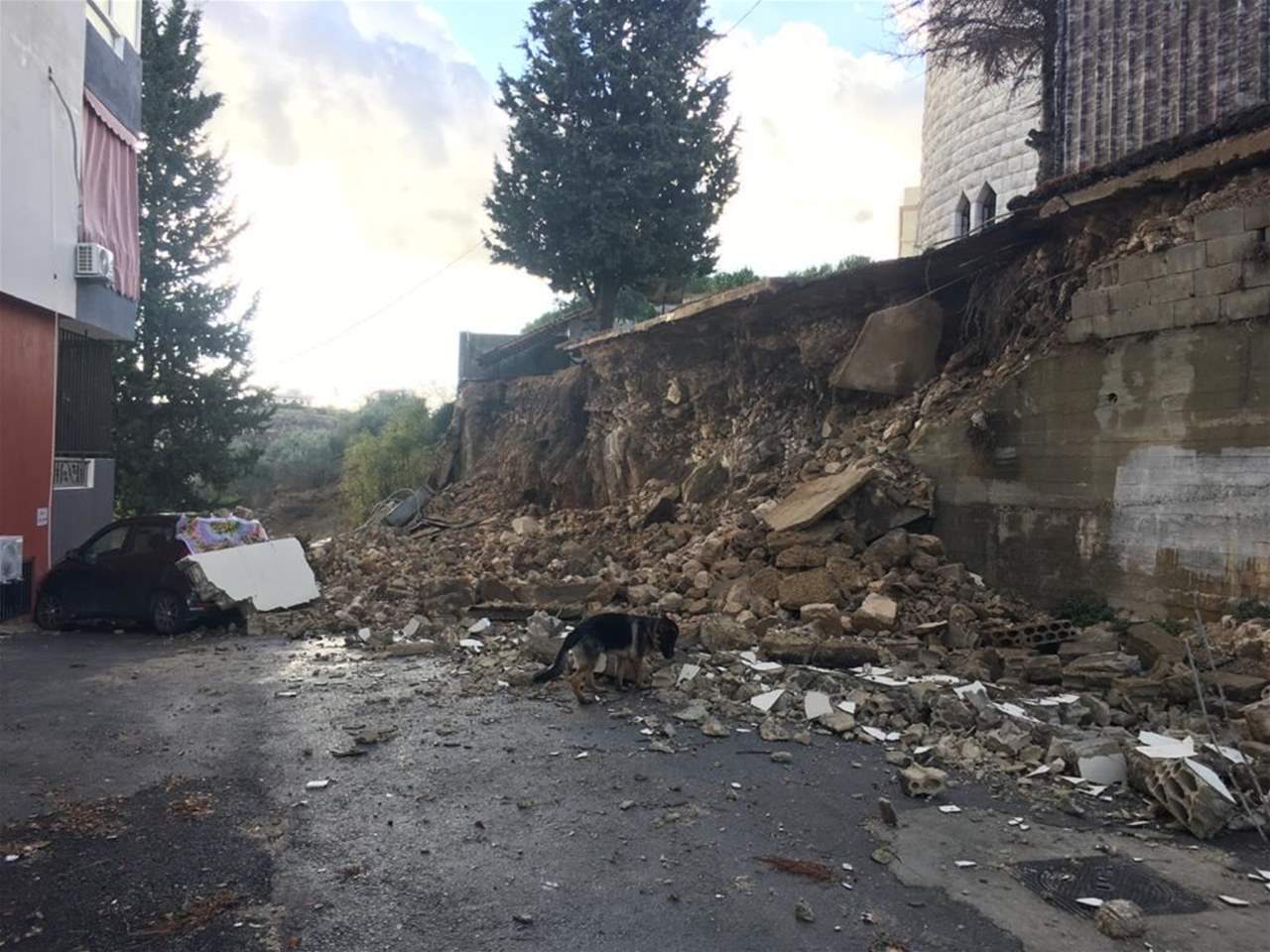 انهيار سقف كنيسة في الكفور بسبب الأمطار