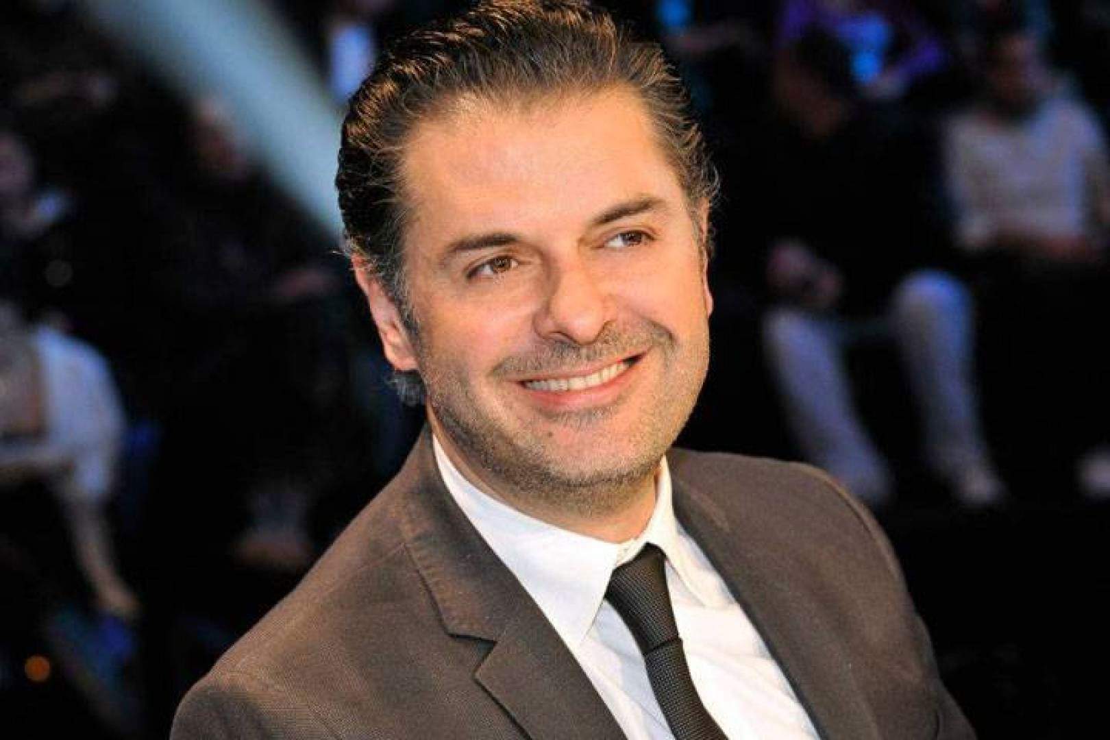 إعلامية تفاجئ راغب علامة بما قالته له: "ارتفعت حرارة جسمي لما شفتك"!