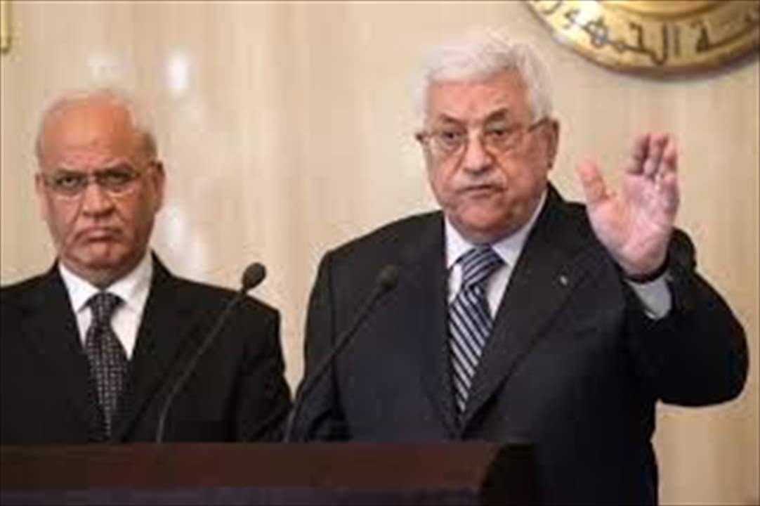 محمود عباس نعى صائب عريقات: خسارة كبيرة لفلسطين ولأبناء شعبنا