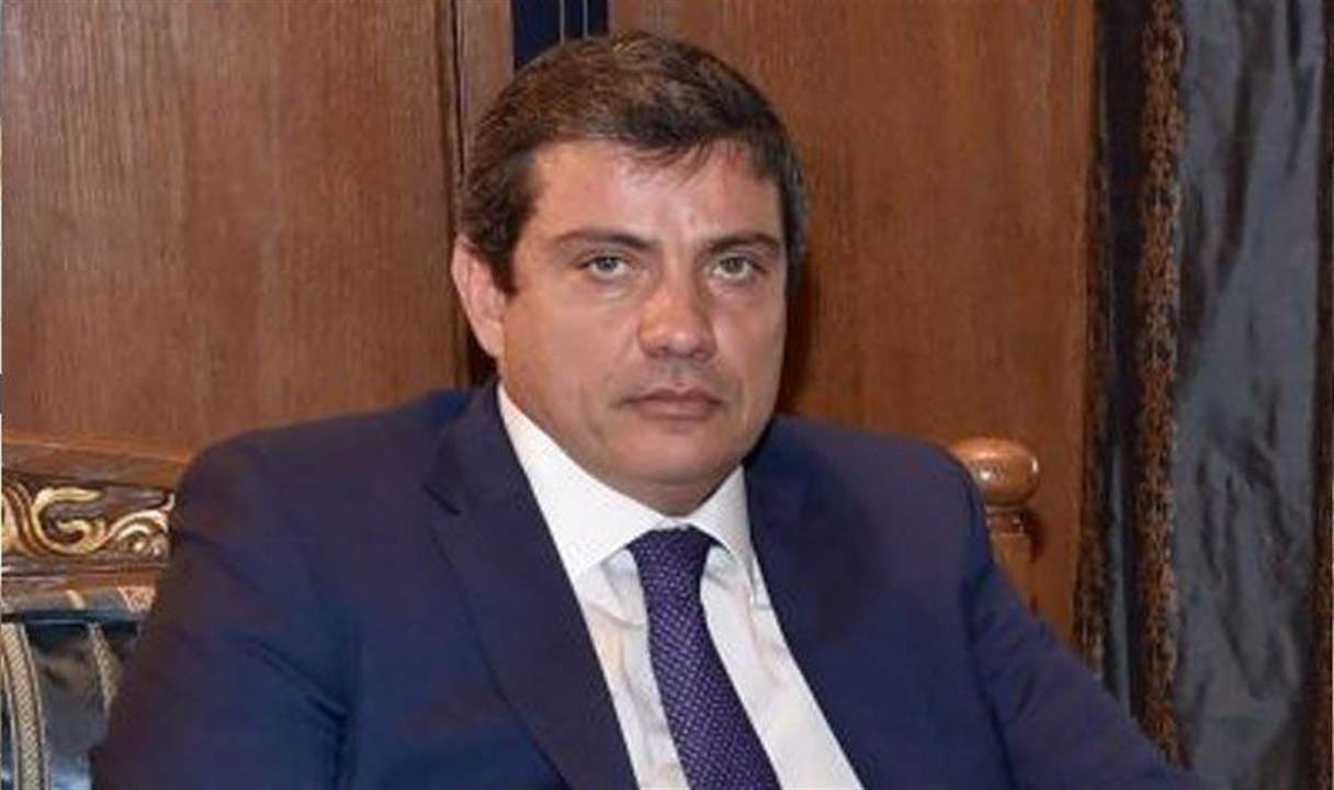 بيتر جرمانوس: منذ نحو 20 عاماً تحشر بي مارسيل غانم ...