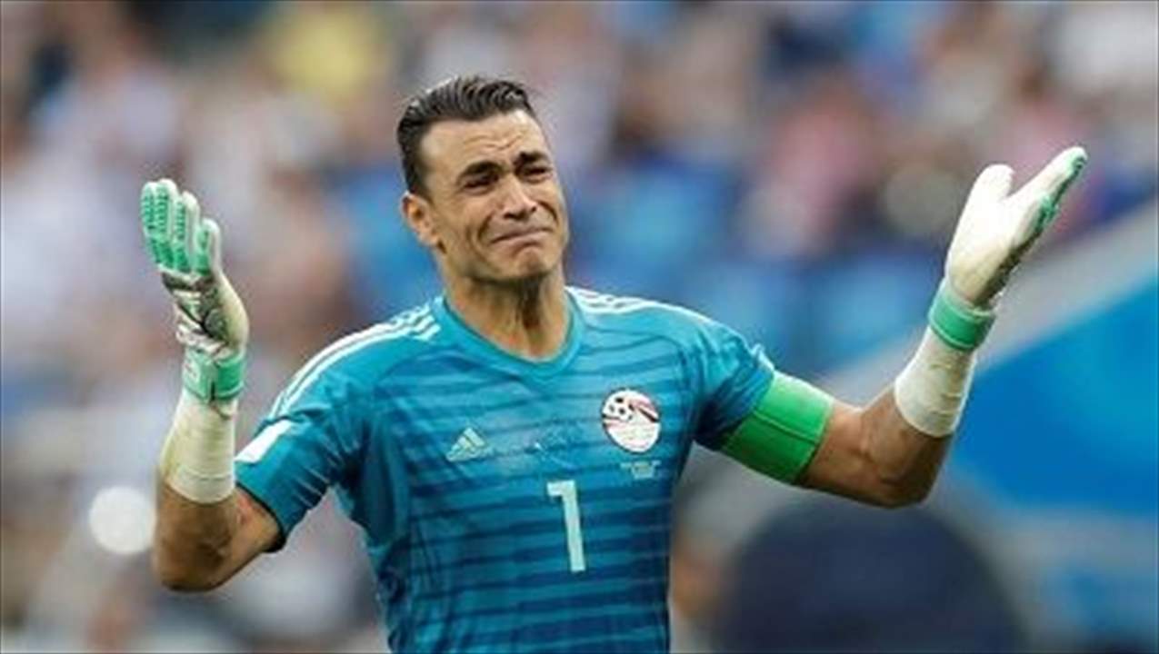 عصام الحضري ابن الـ 47 عاماً يدرس العودة ..!!