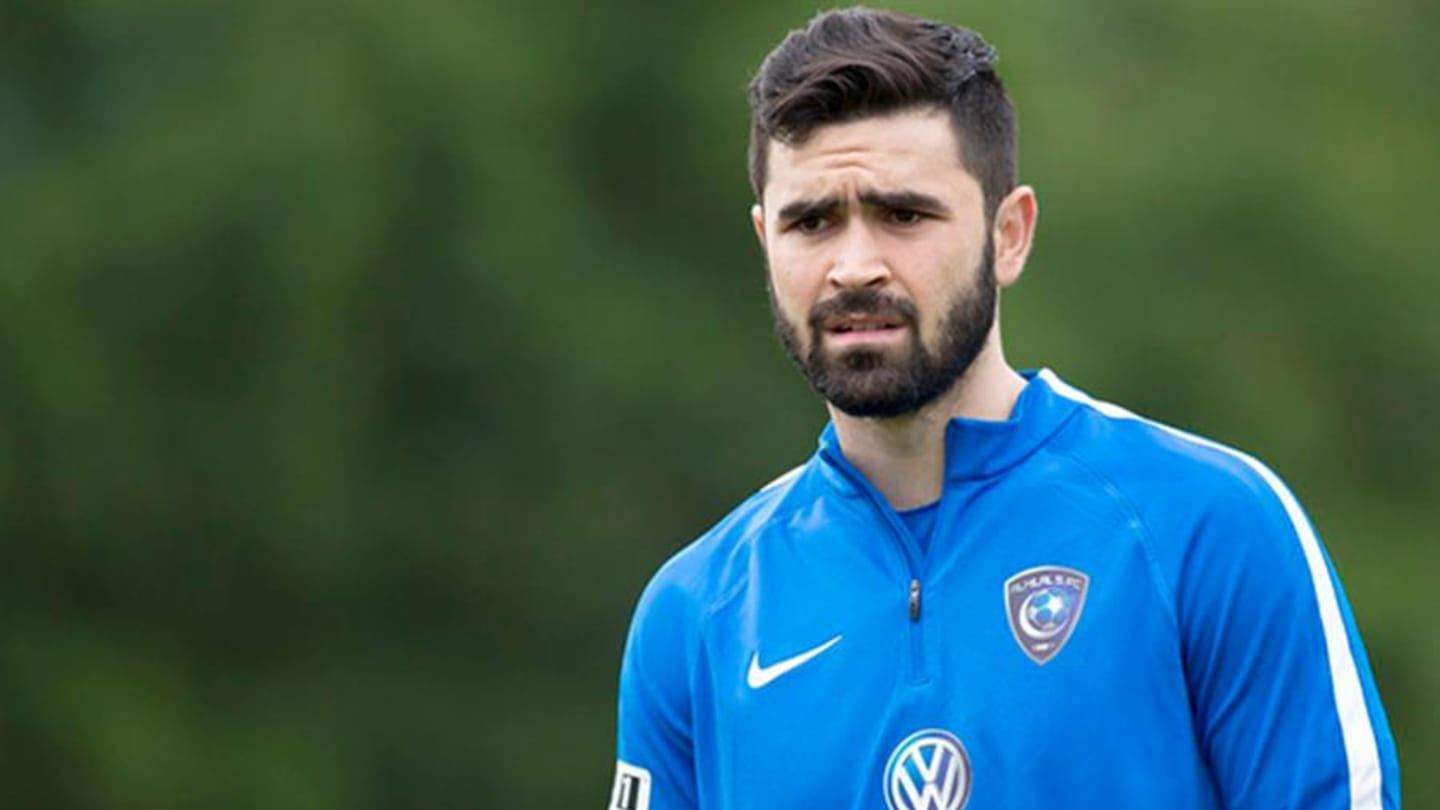 الاتحاد السوري لكرة القدم يقرر حرمان اللاعب عمر خريبين من تمثيل المنتخب بشكل نهائي