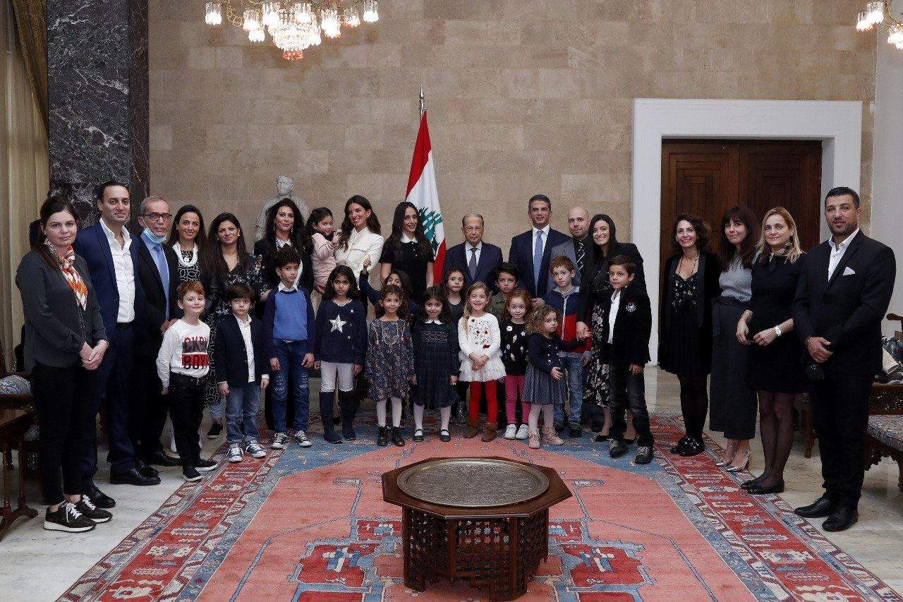  رئيس الجمهورية استقبل فريق عمل اغنية "بدنا نعيش"