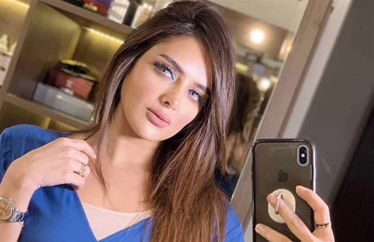  ناشطون يتداولون فيديو لـ ريم النجم تتمايل وهي ترقص 