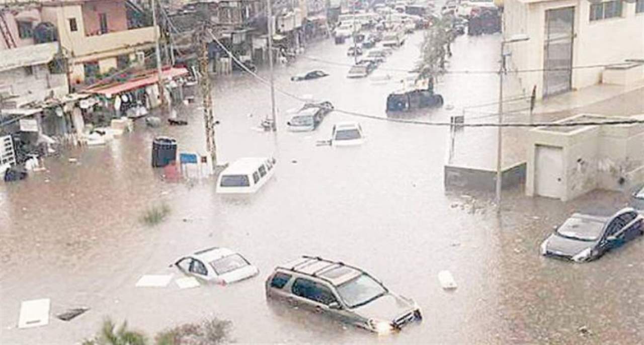 توضيح من وزارة الأشغال عن فيضان مياه الأمطار على الطرقات العامة