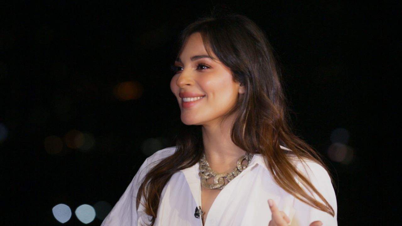 نادين نسيب نجيم تضحك الجمهور بسبب ما فعلته بـ الصيصان 