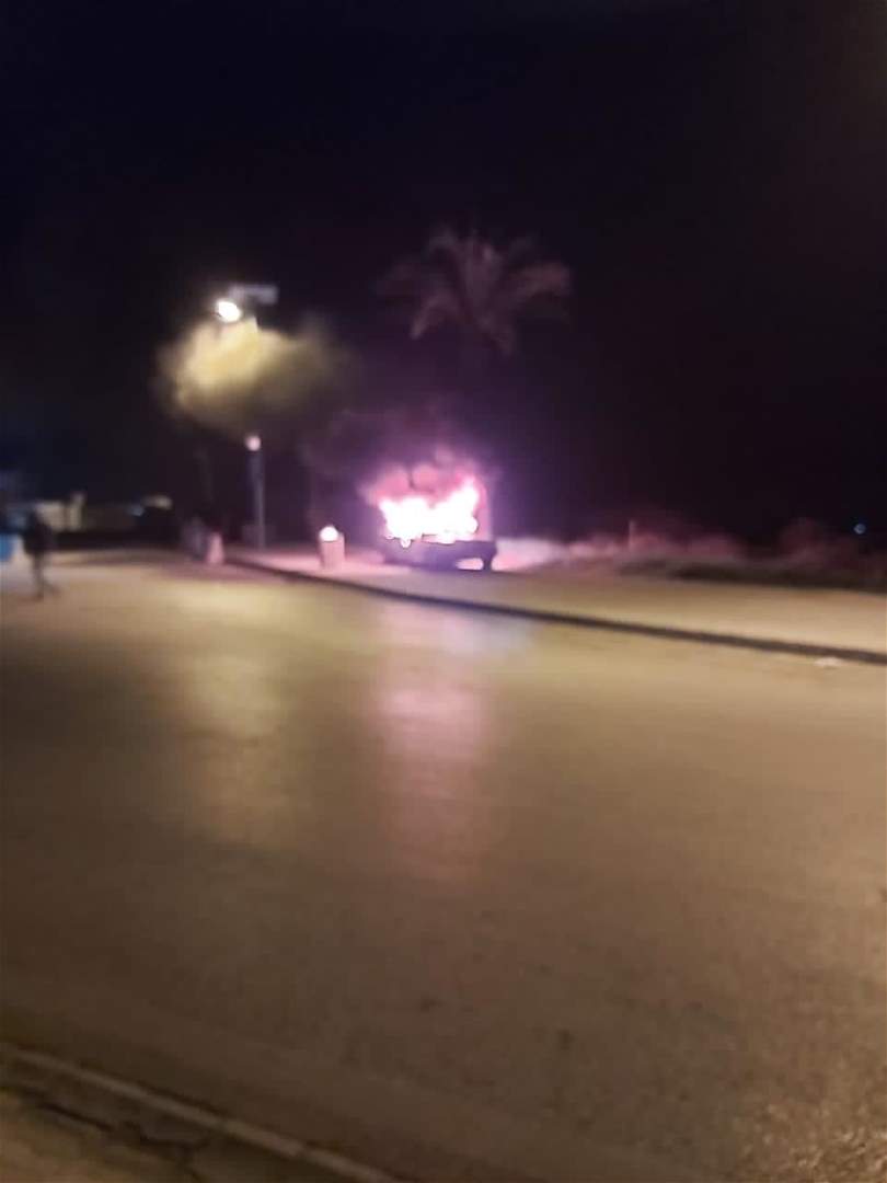 مراسل "الجديد": سماع دوي انفجار في صور تبيّن أنه ناجم عن إلقاء قنبلة صوتية قرب أحد المصارف مقابل نصب شهداء صور وعلى الأثر توجهت إلى المنطقة عناصر من القوى الأمنية للتحقق وأفادت المعلومات عن إصابة أحد المواطنين