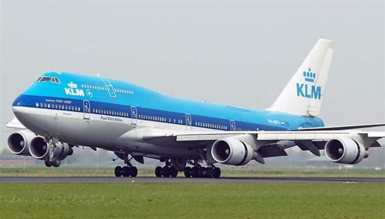 هولندا تحظر رحلات الطيران من بريطانيا بعد اكتشاف سلالة جديدة من كورونا