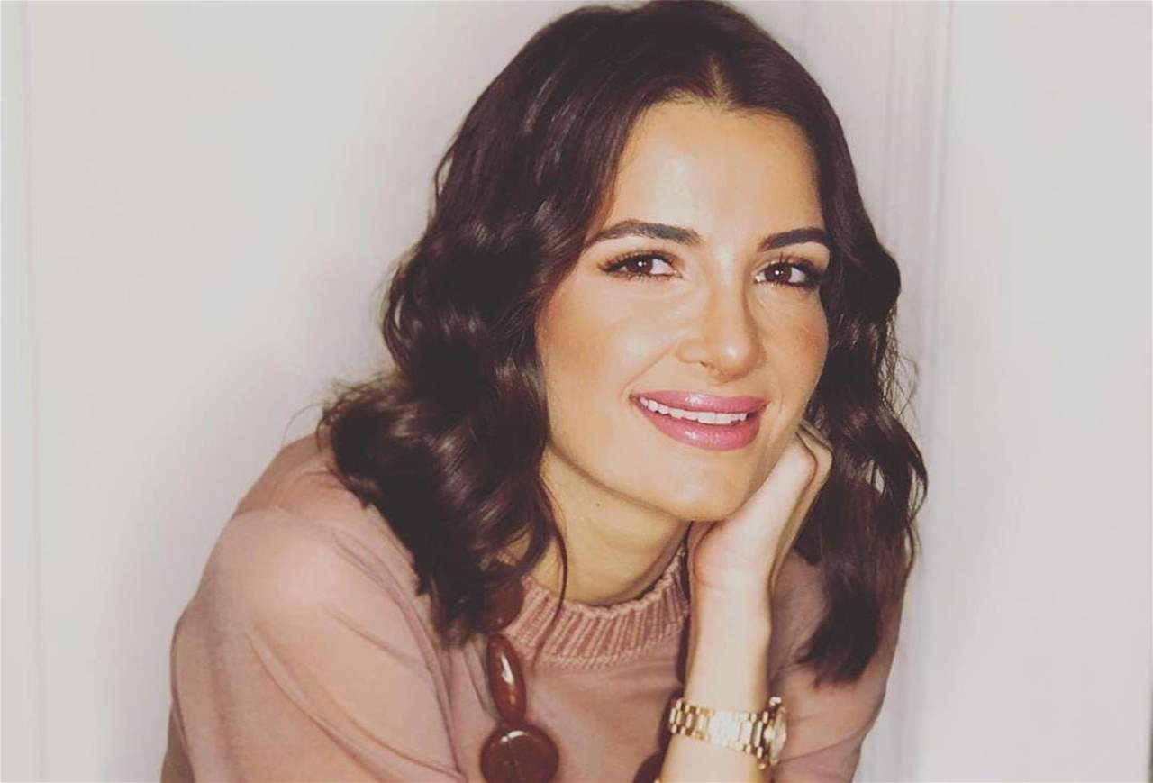 شام الذهبي تعلن عن”البطل الخارق” في حياتها بعد انفصالها عن خطيبها