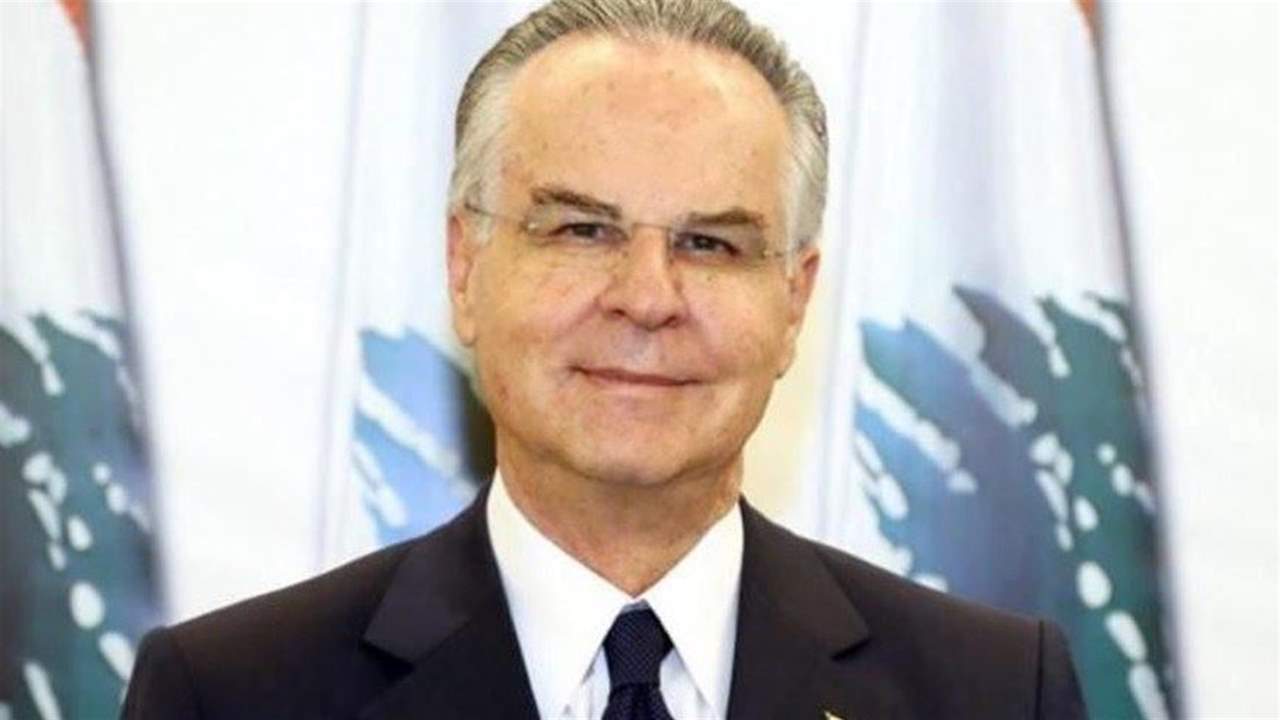  جورج عدوان للمسؤولين: أوقفوا الرحلات الآتية من بريطانيا فوراً... 