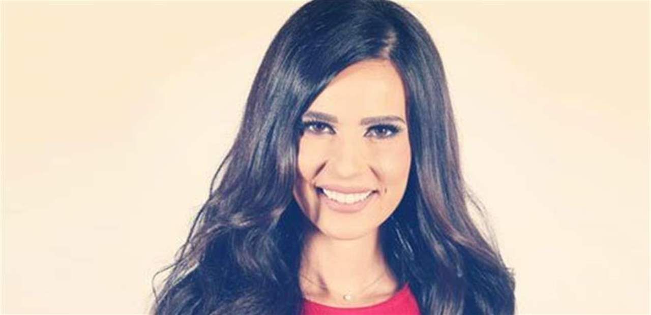 أول ظهور للإعلامية نيكول الحجل التي اتهمت طبيبها بوفاة طفليها