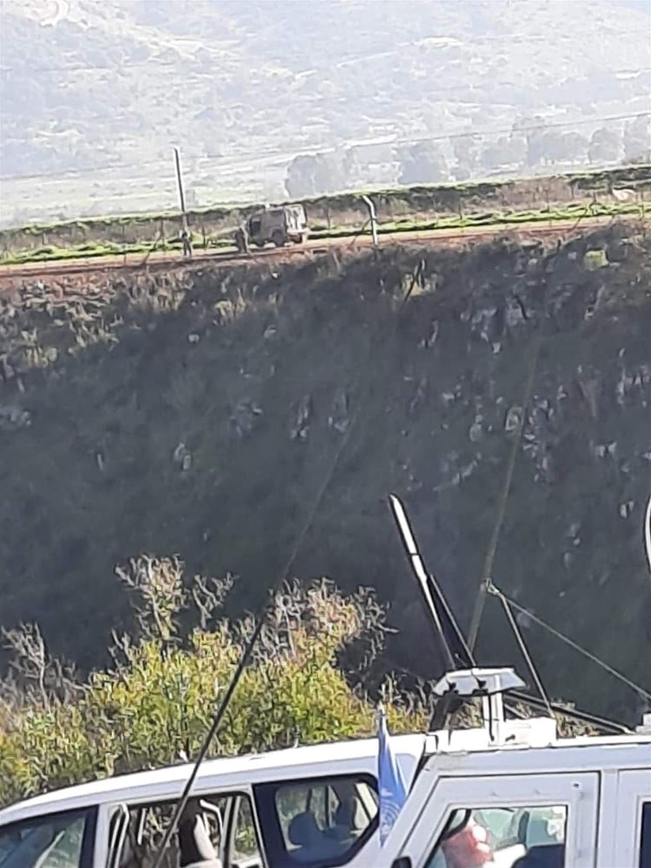 قوة مشاة معادية اجتازت السياج التقني لبوابة الغجر 