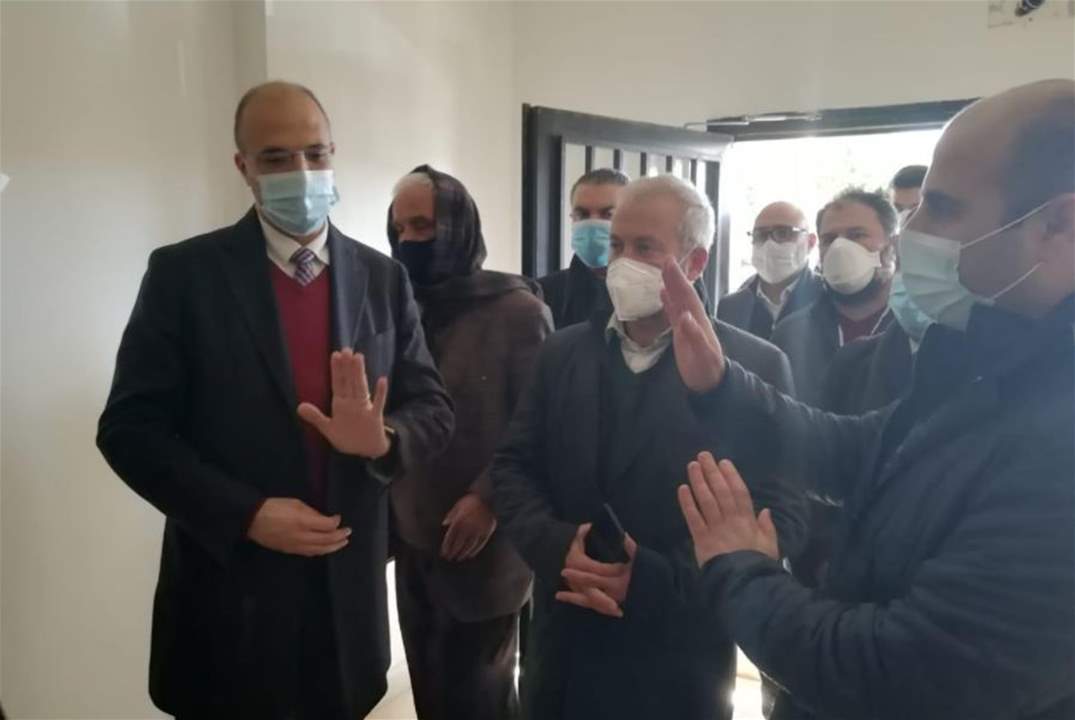 وزير الصحة: لقاح فايزر سيصل في ١٥ شباط 