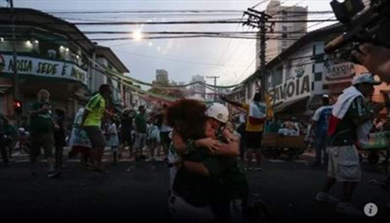 ولدٌ كفيف شاهد فوز فريقه .. كنتُ هناك !!