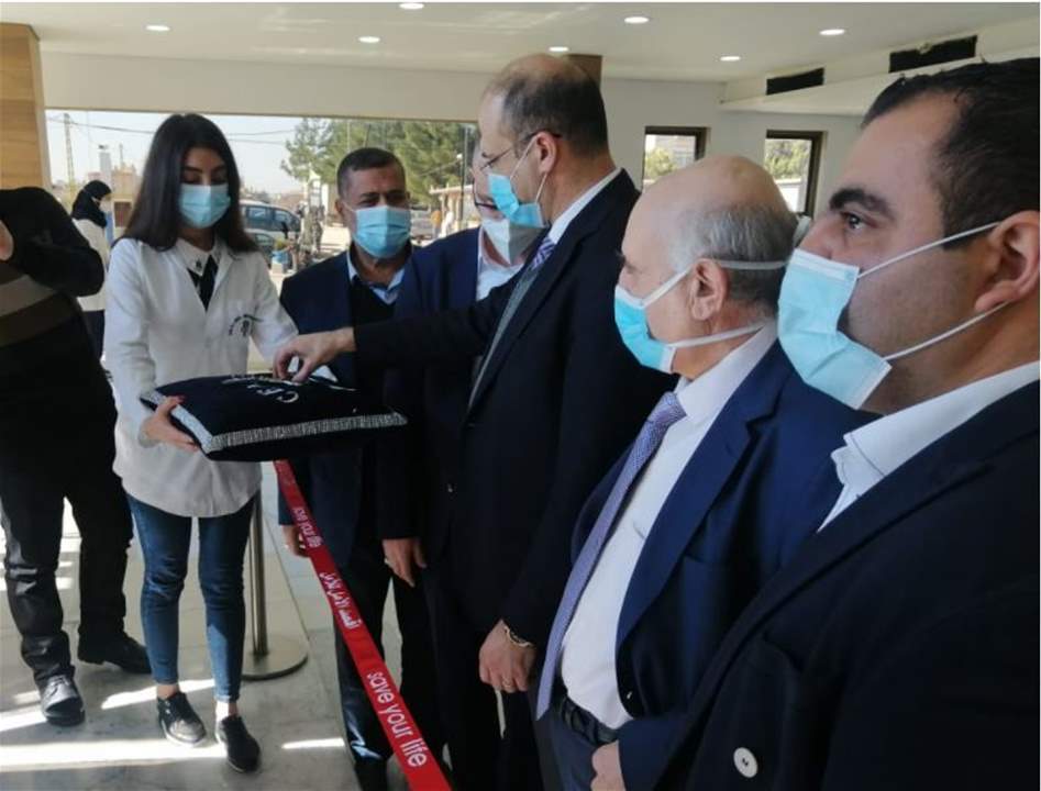 وزير الصحة من مستشفى دار الأمل الجامعي في بعلبك: التسجيل في المنصة وتلقي اللقاح يحمي المجتمع
