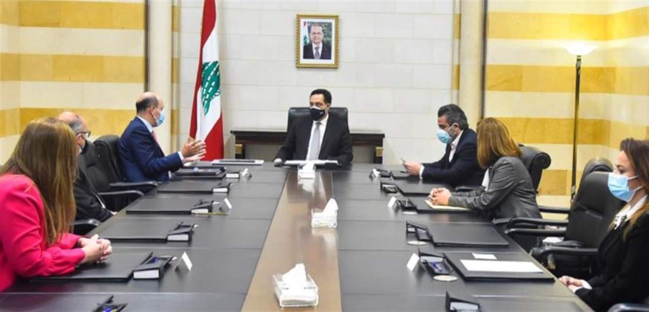 دياب تسلم من وفد ديوان المحاسبة تقرير قطع الحساب عن سنة 1998 وتقريرا خاصا عن سلفات الخزينة من ال 1995 إلى ال 2018