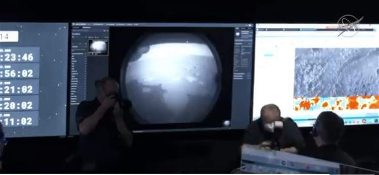 بالفيديو- لحظة هبوط مركبة "برسيفيرانس" على المريخ